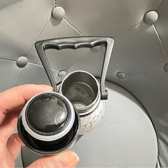 BMW M Exclusive Limited-Edition Jumbo Size Insulated Water Bottle with handle - Picture 5 of 8